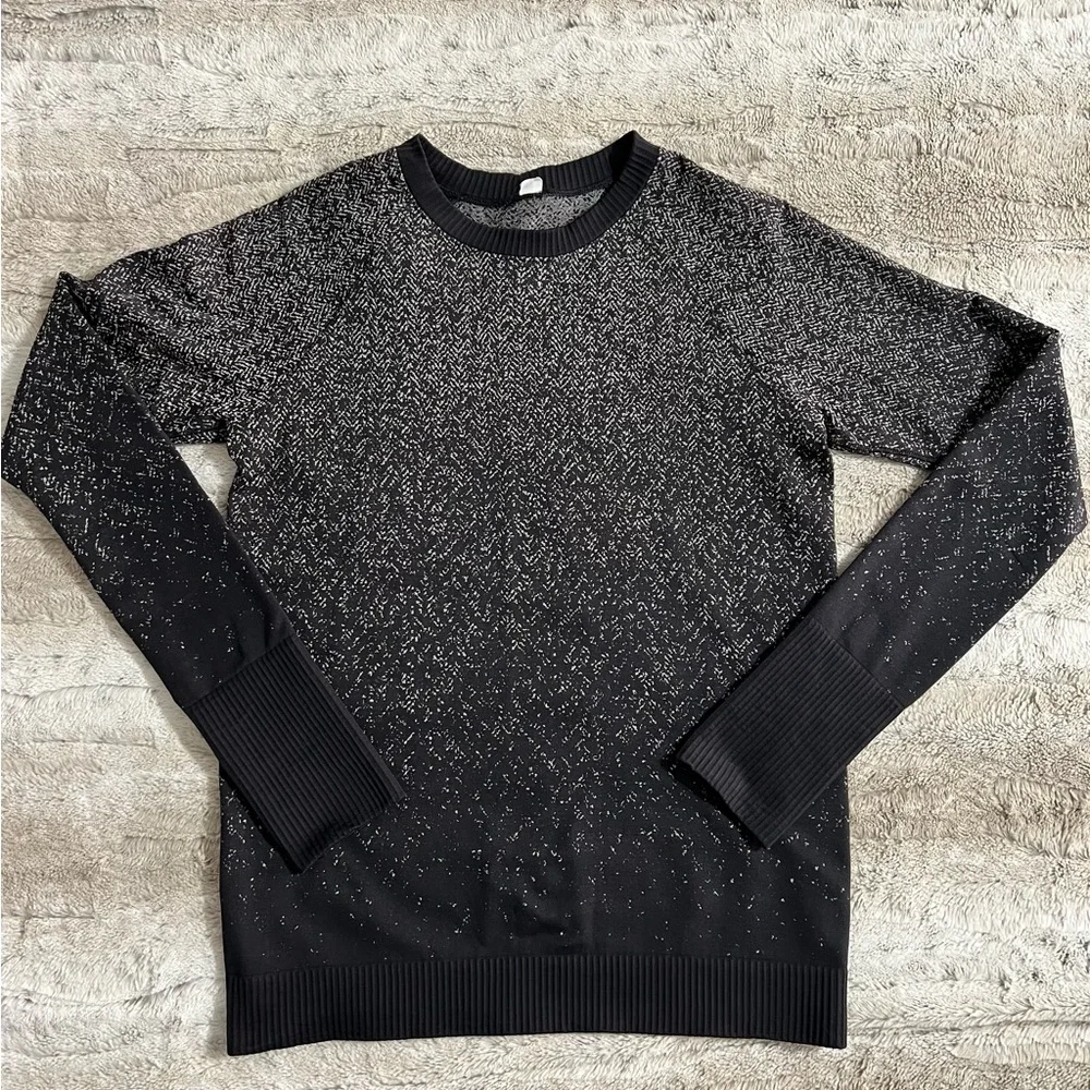 Lululemon Rest Less Pullover in Fade Black & White